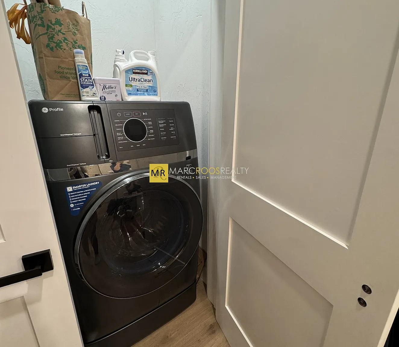 4 bed, 1040 sqft, $4,500 — Photo 1