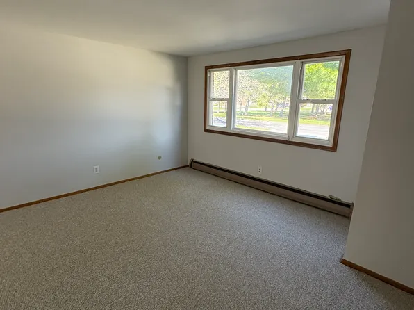 79 Williamsburg Sq #B, Buffalo, NY 14221