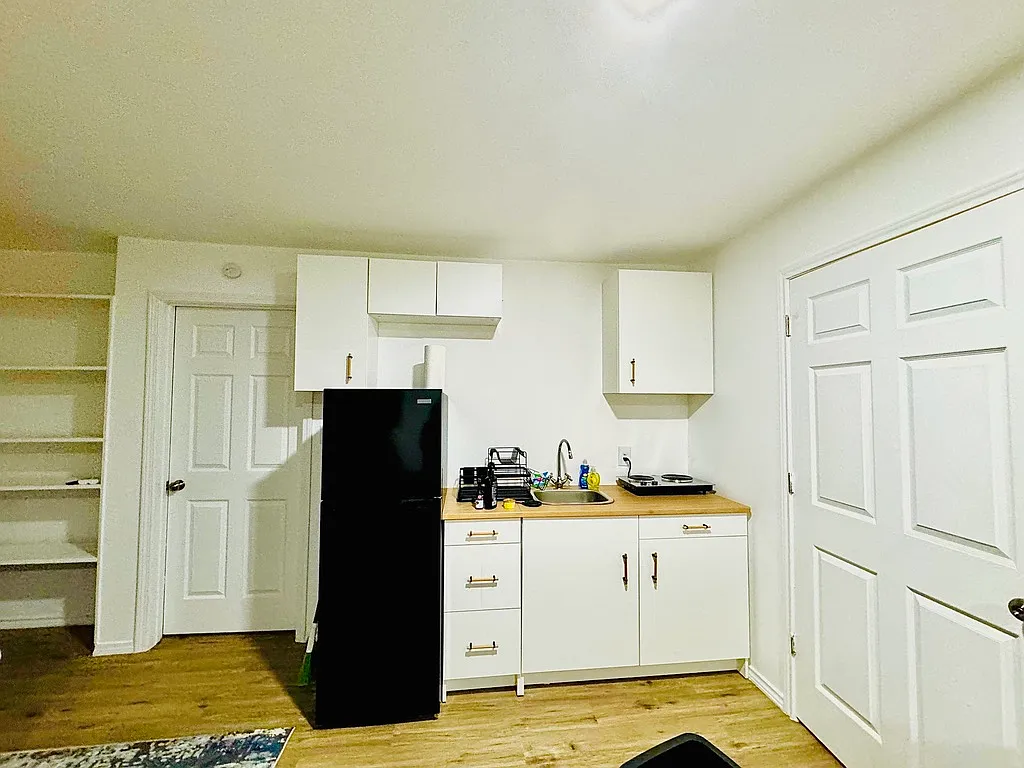 1 bed, 800 sqft, $1,100 — Photo 4