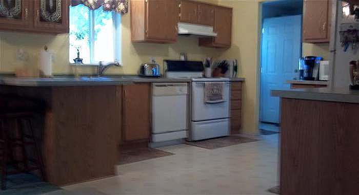 2nd image of 360 Flower St