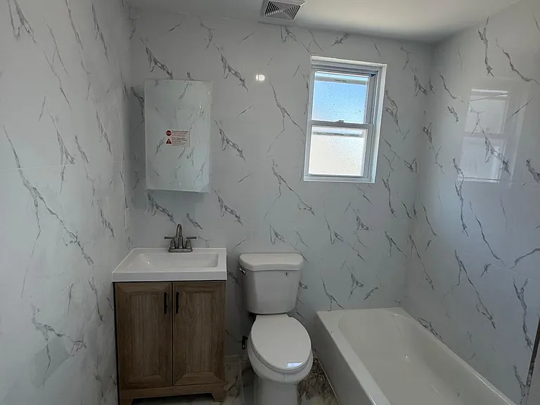 27 Lockman Ave #J — Photo 3