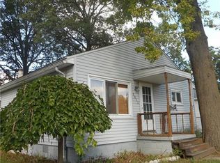 5813 Herbert St, Westland, MI 48185