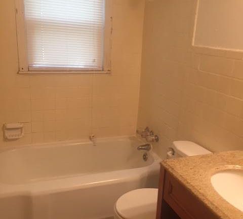 5th image of 4431 College Ave