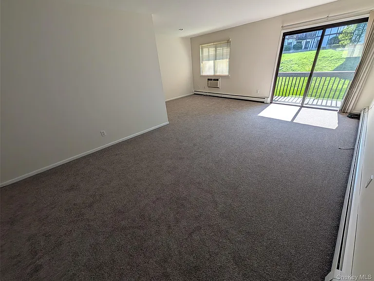 9 Loudon Dr #6 — Photo 4