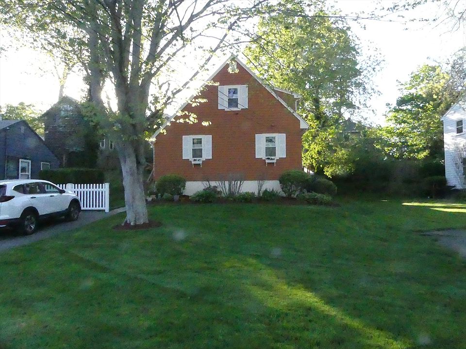 1st image of 14 Lawrence St