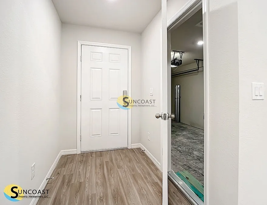 Discover Your New Home: Modern 2-Bedroom Duplex Available for Rent in — Photo 1
