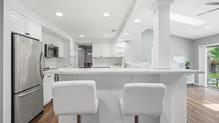 15004 Dufief Dr — Photo 7