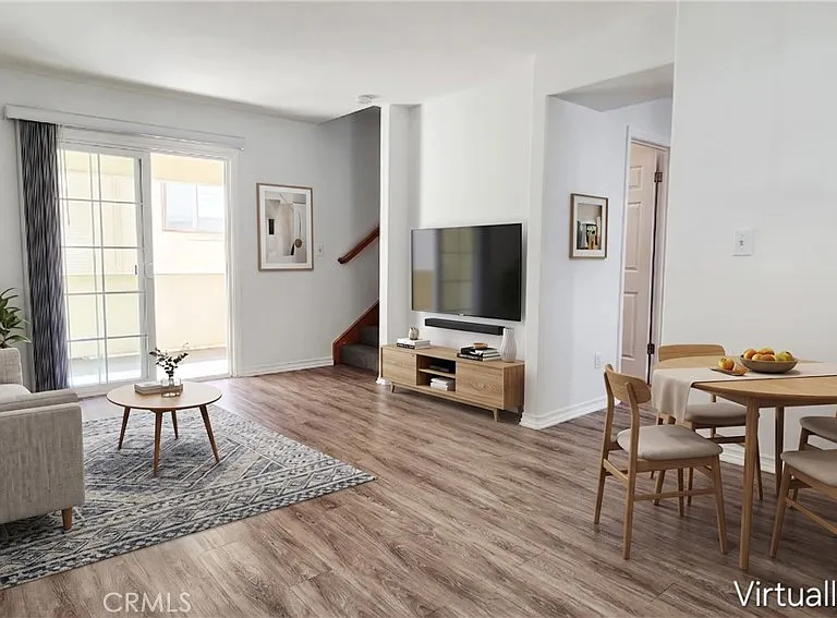 1675 Gramercy Ave — Photo 1