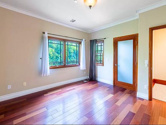 4th image of 1027 10th St Unit 3