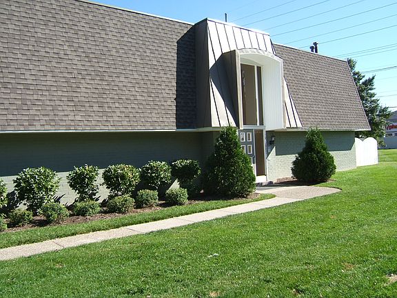 West entrance building 100