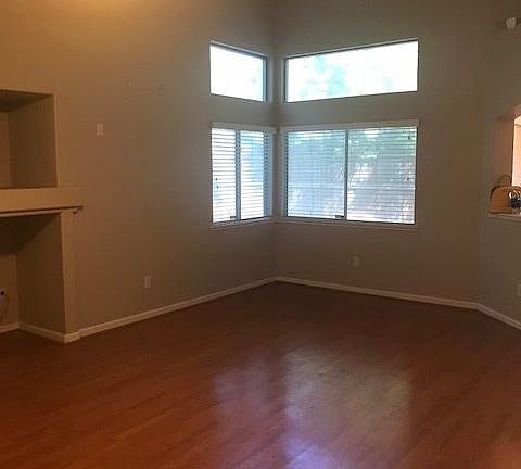 3rd image of 9434 Cross Fox Way