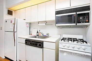 Rented by (Legacy) Elegran