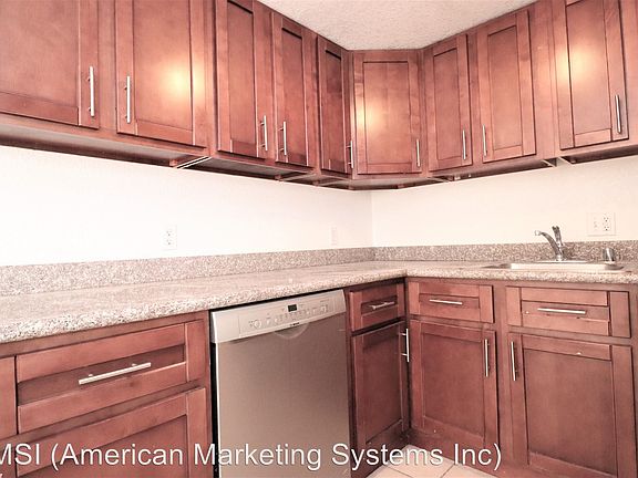 2nd image of 2619A Sacramento St
