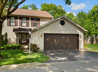 210 Villa Circle Dr #17, Palatine, IL 60067