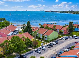 3630 41st Way S UNIT E, Saint Petersburg, FL 33711