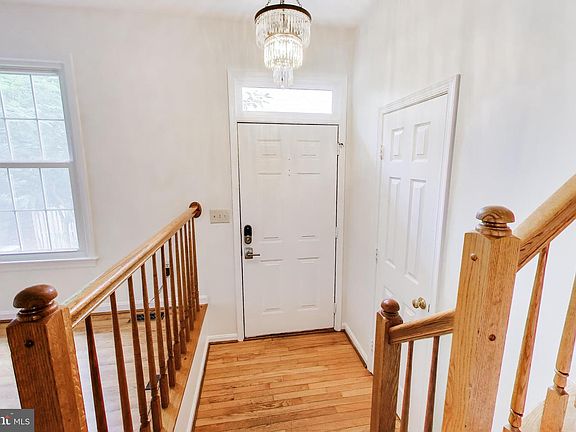 3rd image of 14738 Grobie Pond Ln