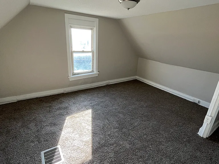 7348 Denniston Ave — Photo 22