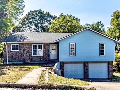 80A Council Trl, Warrensburg, MO, 64093