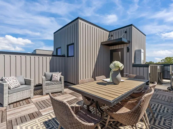 2010 Moody Ln, Durham, NC 27701