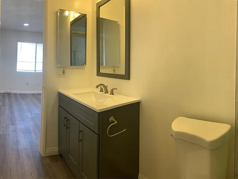 1394 Yucca Dr #C — Photo 5
