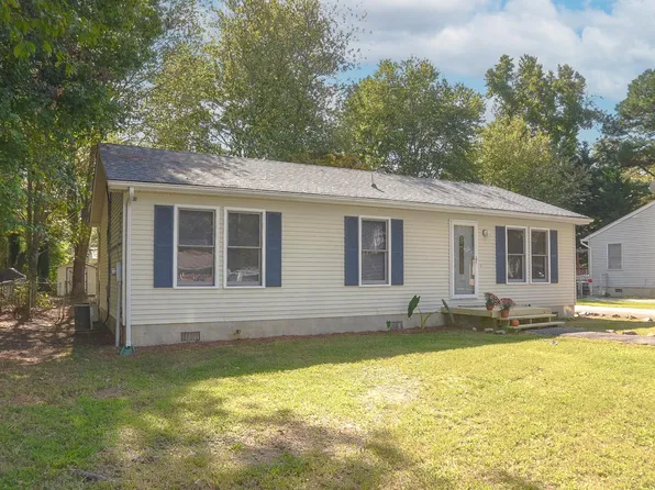 411 Dogwood Dr, Lusby, MD 20657