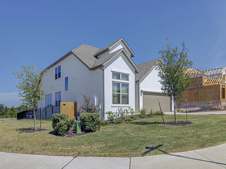 22300 Lago Lookout Ln — Photo 3