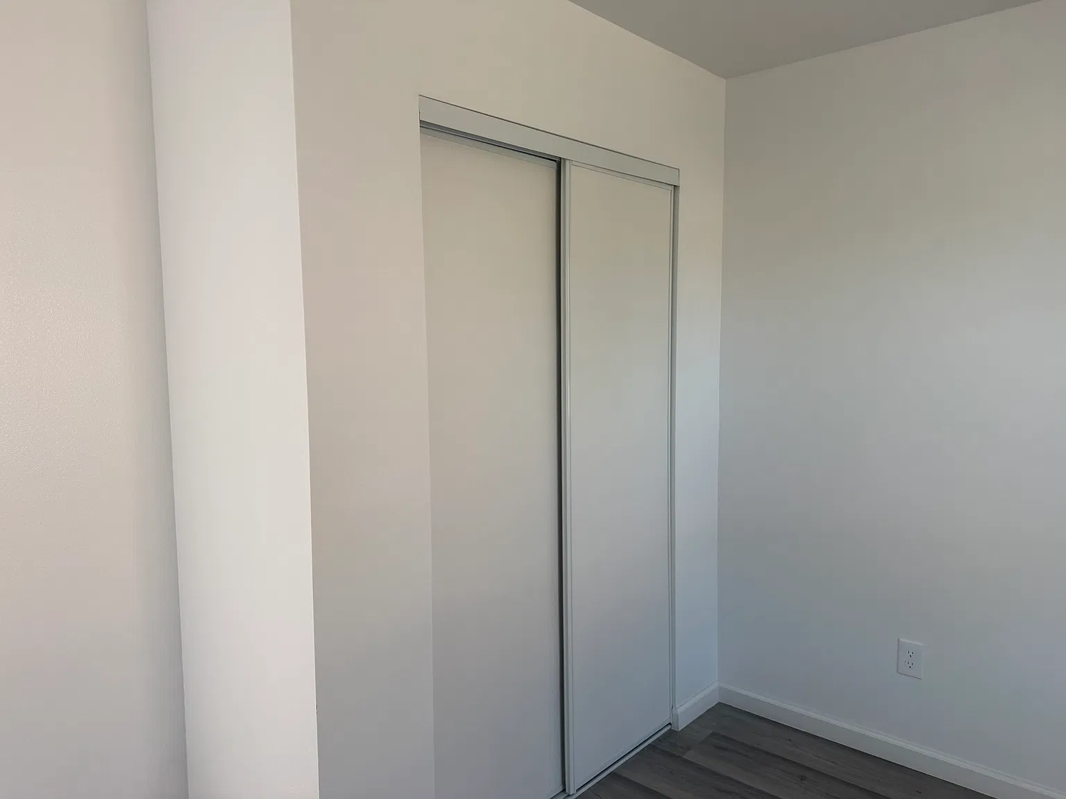 2 bed, 600 sqft, $1,300 — Photo 3
