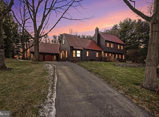 27 Ridge Rd, Lititz, PA 17543