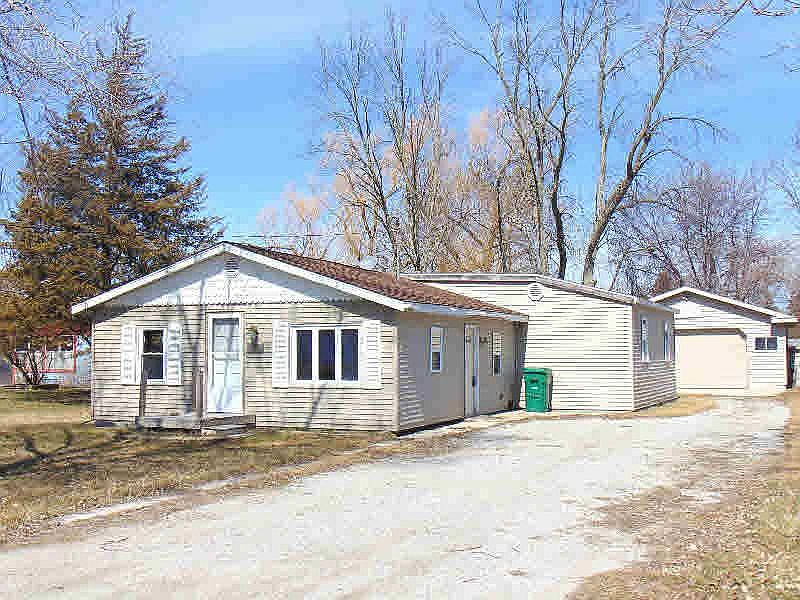 1st image of 3967 Plummer Dr
