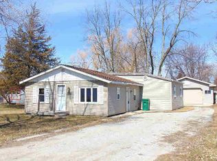 3967 Plummer Dr, Bay City, MI 48706