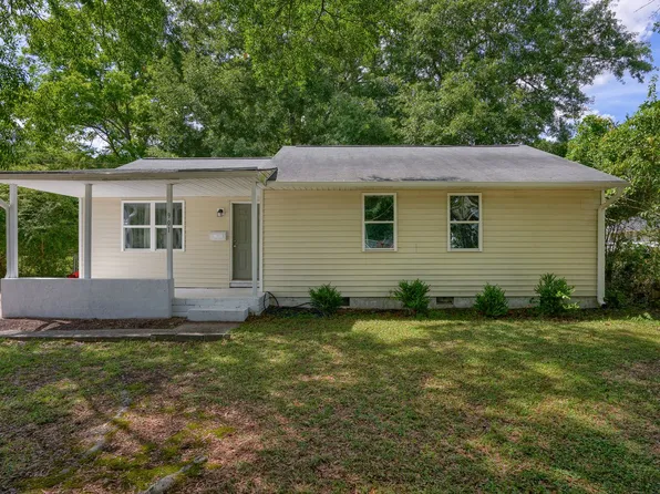 901 Davis St, Jacksonville, NC 28540
