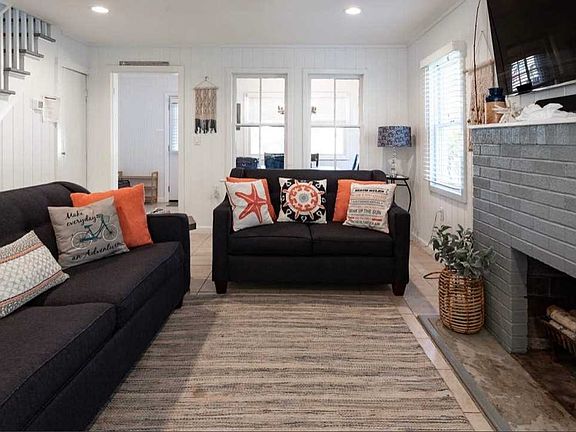 3rd image of 149 Bungalow Walk
