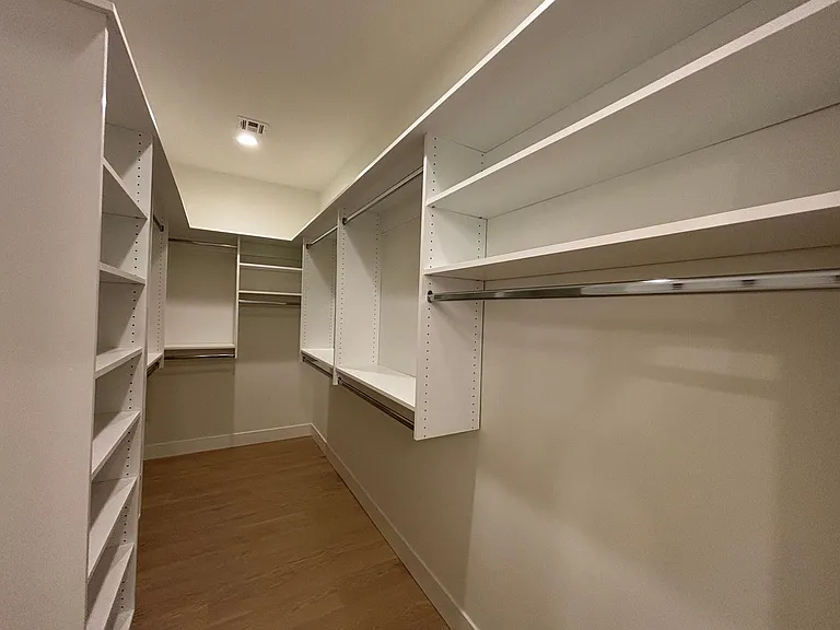 73 N 520 W #10 — Photo 28