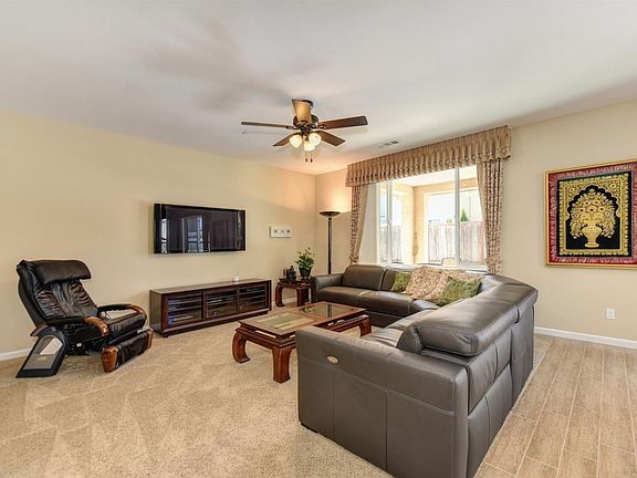 2nd image of 9956 Sintra Way