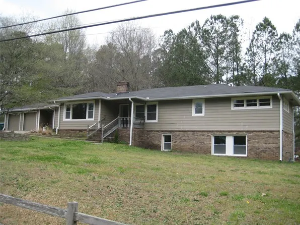 1865 Pucketts Dr, Stone Mountain, GA 30087