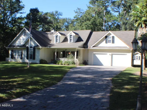 6 Winthrop St, Beaufort, SC 29907