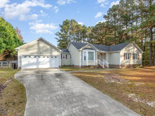 1609 Quail Grove St, Willow Spring, NC 27592