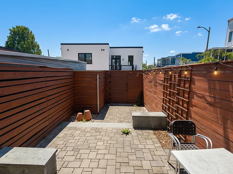 1617 C St SE — Photo 12