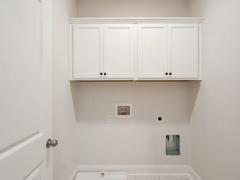 1290 Ainsworth Aly — Photo 28