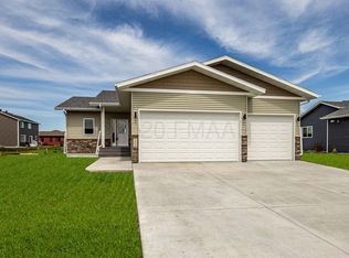 1316 29th Ave W, West Fargo, ND 58078