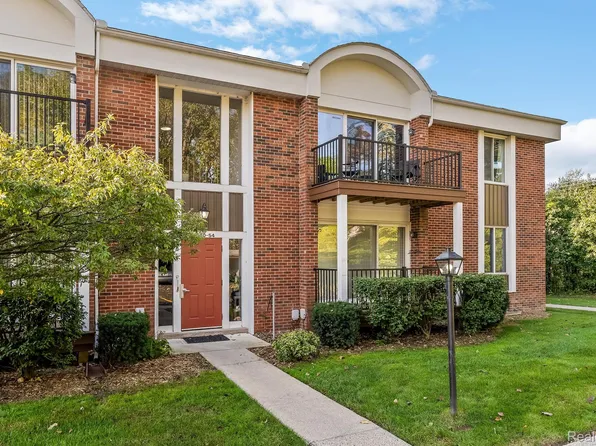 29542 Bobrich St, Livonia, MI 48152