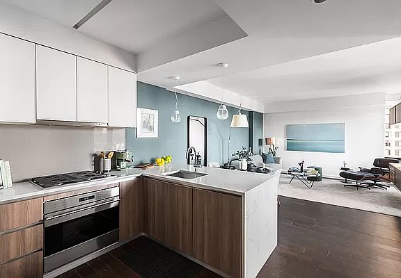 3rd image of 591 3rd Ave Penthouse C