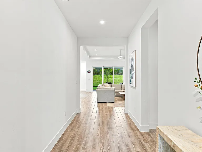 11724 SW Aquila Way — Photo 6