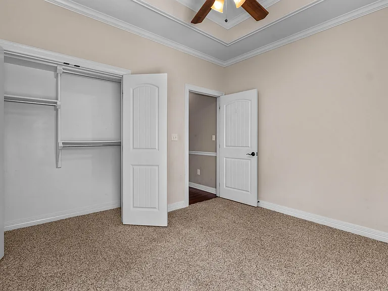 407 Carnaby — Photo 25