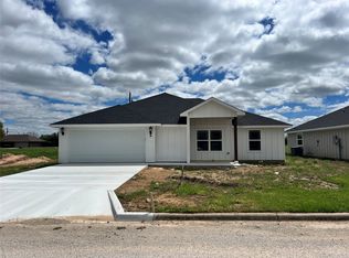 429 Colony St, Eastland, TX 76448