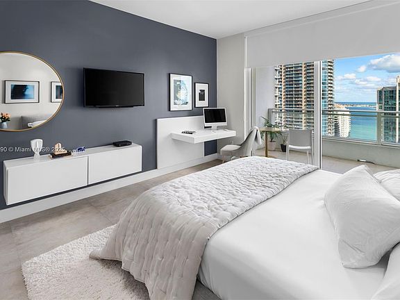 4th image of 1080 Brickell Ave Unit 3404