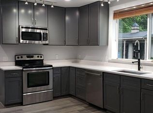 4 Prospect St #1, Merrimac, MA 01860