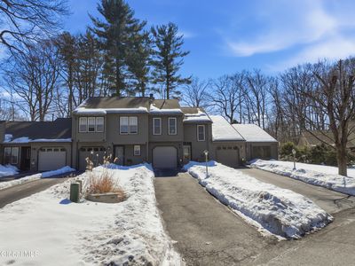 29 Tekakwitha Court, Clifton Park, NY, 12065