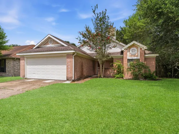 1139 Saint John Dr, Pearland, TX 77584