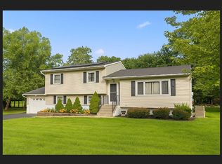16 Amy Rd, Washingtonville, NY 10992